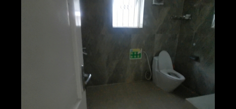 Cho thuê Biệt Thự nguyên căn 185m2 3 tầng mặt tiền 10m, vỉa hè rộng, dân cư đông đúc, kd sầm uấ