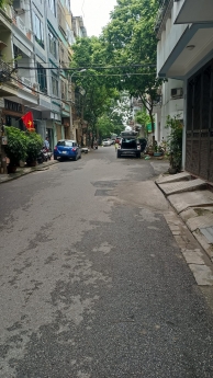 Chính chủ bán nhà phố ô tô tránh Phú Diễn 40m2x 7 tầng thang máy, 8.7 tỷ