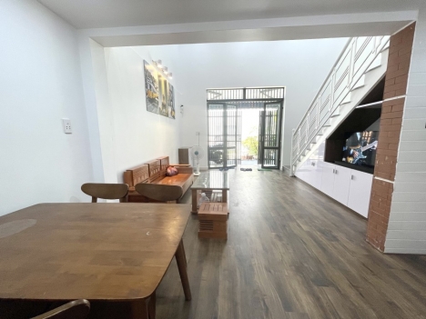 Bán nhà kiệt OTO Hoàng Diệu, Hải Châu, 55m2/3Tầng giá 4,2 tỷ TL [gần PHÚ GIA COMPOUND]