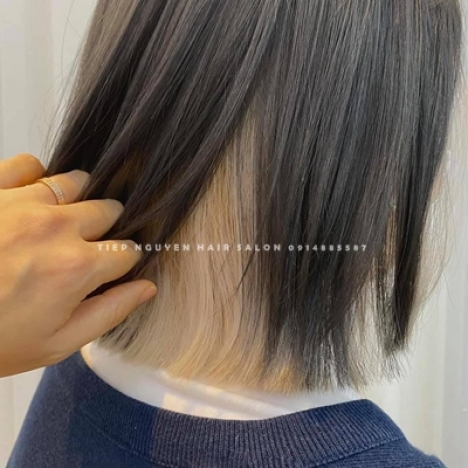 Uốn xoăn bung layer mái mưa cho nàng mặt tròn. - Tiệp Nguyễn Hair Salon