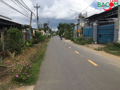 Giá 2 lô đất: lô1 giá chỉ 1,6 tỷ TL (dt130m2 )_ lô2 giá chỉ 3,2 tỷ TL (dt260m2).Bán lô đất giá công