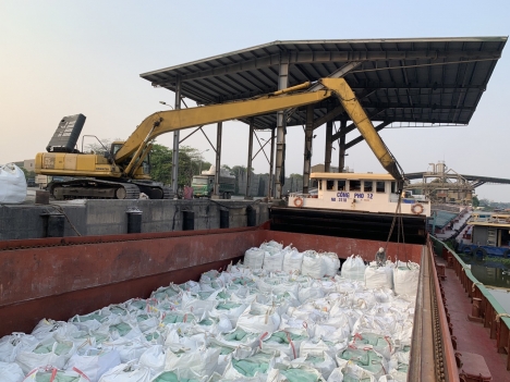 Bột đá dùng trong chăn nuôi, làm gạch terrazzo