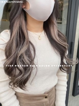 Nhuộm light khói kết hợp uốn xoăn sóng lơi ngang vai. - Tiệp Nguyễn Hair Salon
