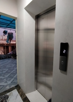 Bán nhà Nguyễn Lân 8T, Thang Máy, Ô Tô Đỗ Cửa, Ngõ Thông 2 ĐẦU, 12 PKK.
56m, 4.6m. giá 13.2 tỷ.