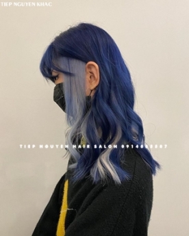 Xoăn bung layer kết hợp nhuộm xanh khói blue cá tính. - Tiệp Nguyễn Hair Salon