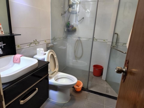 Lạc Long Quân - Tân Bình - DT 5,12X12 - 4 Tầng- Nhỉnh 5 Tỷ