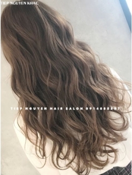 Tóc layer nhẹ uốn xoăn bung layer. - Tiệp Nguyễn Hair Salon