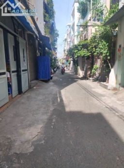 Bán Nhà HXH,  CMT8 Tân Bình 60m2. Giá chỉ 3.3 Tỷ.