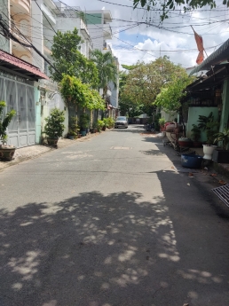 Bán nhà 55m2 , 3 tầng , hẻm xe hơi , Nguyễn Duy Cung , phường 12 , Gò Vấp , nhỉnh 4 tỷ