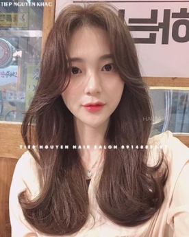 Xoăn sóng lơi đuôi vểnh ngang vai cho nàng cá tính. - Tiệp Nguyễn Hair Salon
