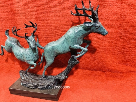 Giao lưu tượng đồng hươu