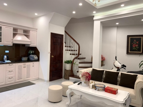 Bán nhà mặt phố Lạc Trung , Hai Bà Trưng , 2 mặt tiền , DT 80m*2 4T MT 6m , Giá 25 tỷ