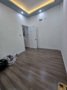 Bán nhà 2 lầu mặt tiền đường Hoàng Thế Thiện ( đường B7 ) KDC Hưng Phú. Trục chính thông ra Quang