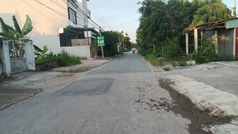 chủ chuyển nhượng cắt lỗ bán lô mặt đg hải phong  giá 2,x tr m