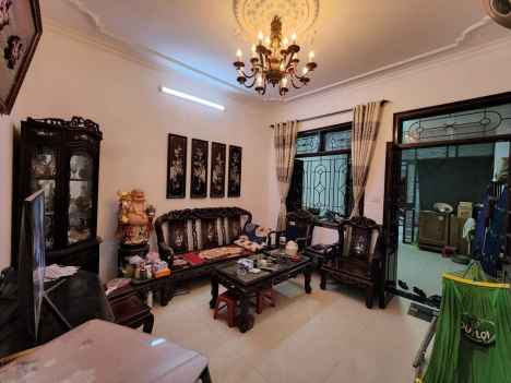 Bán nhà mặt phố Lê Quý Đôn, Hà Đông, 75m,3 tầng, Ô tô, KD