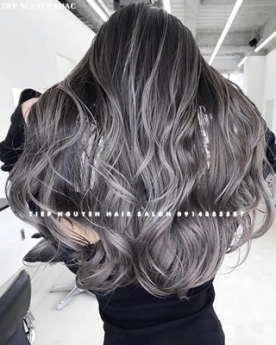 Tóc uốn xoăn sóng lơi, style cá tính cho giới trẻ. - Tiệp Nguyễn. Hair Salon