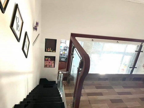 Bán nhà đúc lững Nguyễn Như Hạnh, 72m2, 2ty35 thương lượng