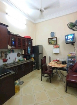 Vũ Hữu Thanh Xuân 34m 4T Ngõ Thông Ô Tô Giá 4.7 tỷ