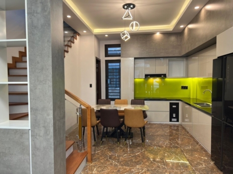 Bán nhà Thi Sách, Hải Châu, LOGOC, 85m2, 4 Tầng, Đẹp như Villa, Nội thất Xịn, 5.8 tỷ