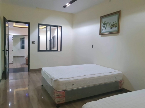 Tài chính loanh quanh 5 tỷ sở hữu ngay nhà mặt tiền Hà Tông Quyền, Cẩm Lệ.
100m2 – mặt tiền 5m.