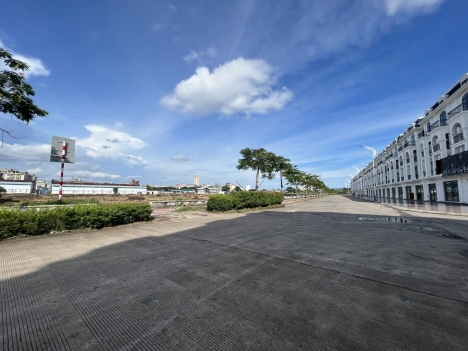 Bán đất View Sông Kalong Móng Cái siêu đẹp giá đầu tư. LH: