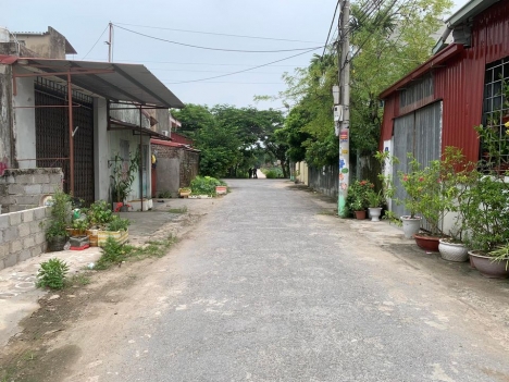 Siêu phẩm 100m2 ngay chợ Hải Thành 1 , Dương Kinh Hải Phòng , giá 2,.7  tỷ Lh: Mr Truyền