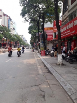 Chủ nhà cần bán gấp nhà mặt phố Lê Thanh Nghị , Bách Khoa , Hai Bà Trưng , Hà Nội 202m*2 , 4T , MT
