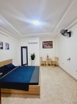 Bán nhà phố Bạch Mai, 40M, MT 7.6M, 5 Tầng.