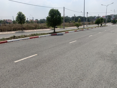 ÔNG ANH THUA ĐỘ ĐÁ BANH - CẦN BÁN GẤP CÁC LÔ ĐẤT KCN MỸ PHƯỚC - TP BẾN CÁT - BÌNH DƯƠNG