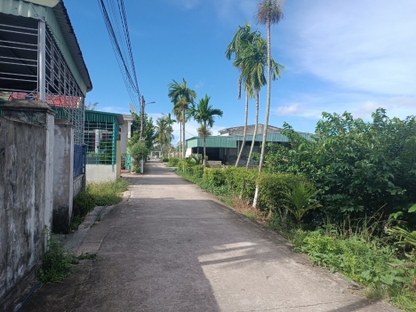 tuyến 2 đg tư thủy dương kinh  HP    giá 3 tỷ .