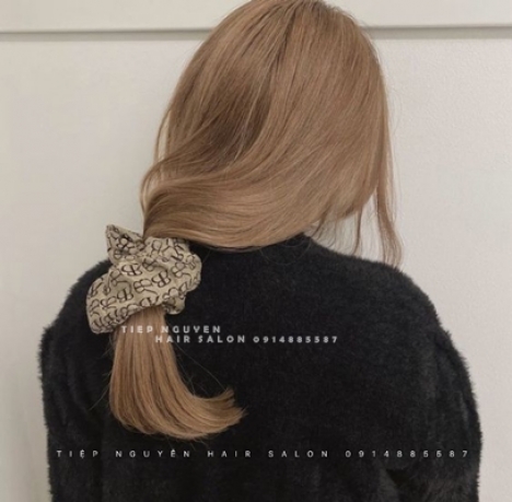 Tóc layer xoăn sóng nước nhẹ nhàng cá tính, học nghề tóc. - Tiệp Nguyễn Hair Salon