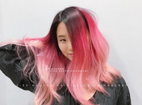 Tóc layer xoăn nhẹ nhàng bồng bềnh mà nữ tính, học nghề tóc. - Tiệp Nguyễn Hair Salon