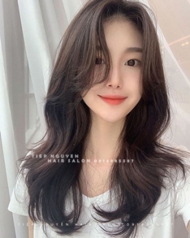 Xoăn sóng lơi, tóc layer ngang vai - Tiệp Nguyễn