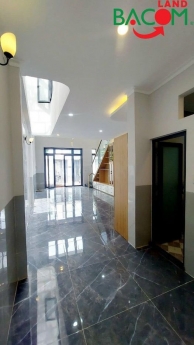 BÁN NHÀ 1T 1 LỬNG MỚI TOANG , ĐƯỜNG XE HƠI THÔNG, 100M2 SHR THỔ CƯ, TÂN HIỆP BIÊN HOÀ, CHỉ 4 TỶ