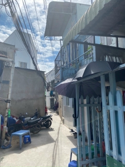 NHÀ TRỆT LẦU ĐÚC ngay trung tâm gần chợ CẦN THƠ