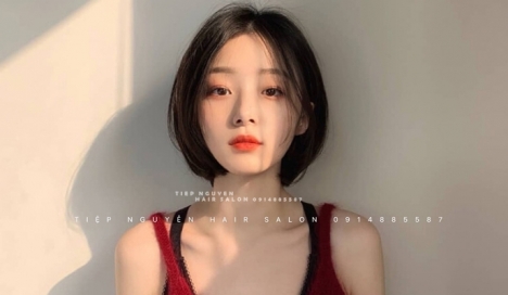 Tóc layer xoăn sóng nhẹ nhàng - Tiệp Nguyễn