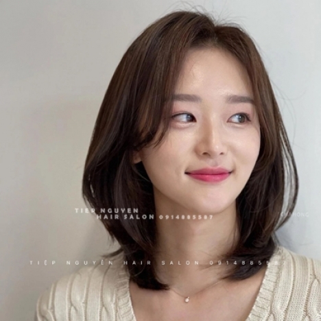 Tóc ngắn uốn xoăn sóng lơi - Tiệp Nguyễn
