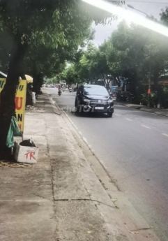 Cho thuê nguyên căn mặt tiền đường Song Hành 338m2 tiện kinh doanh mọi nghề