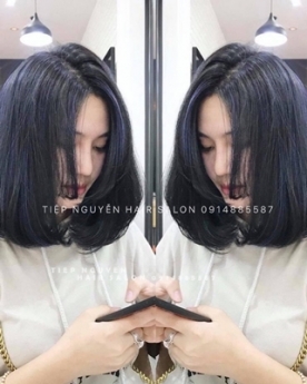 Tóc layer xoăn sóng nhẹ nhàng ngang vai - Tiệp Nguyễn