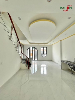 BÁN NHÀ 1T 1L 110M2 SHR THỔ CƯ , ĐƯỜNG Ô TÔ , TÂN HIỆP BIÊN HOÀ , CHỈ 4,39 TỶ