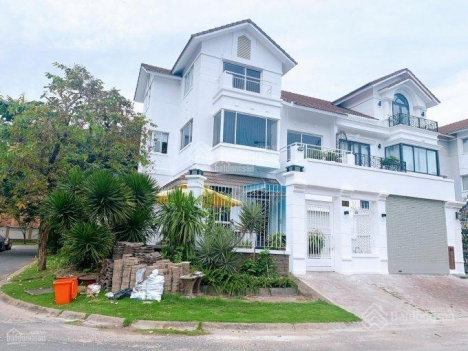 bán căn Biệt Thự KDC Nam Long - Nam Phú Villas Trần Trọng Cung, Q7. DT 288m2, giá cho KH tiền nhanh