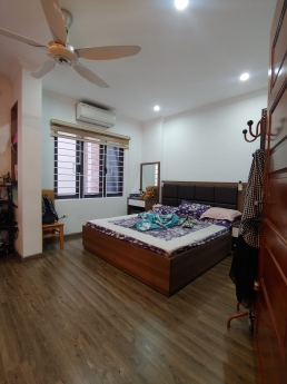 Siêu phẩm Nguyễn Văn Cừ, ô tô đỗ cửa, dân xây, nội thất xịn 37m2, 5 tầng, nhỉnh 4 tỷ