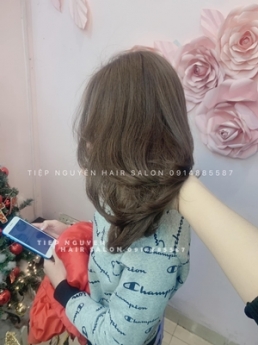 Xoăn layer phong cách nữ tính dịu dàng - Tiệp Nguyễn