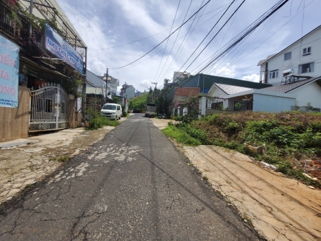 Cần bán gấp đất nền Biệt Thự 2 mặt tiền KQH Ngô Quyền, Đà Lạt 330m2