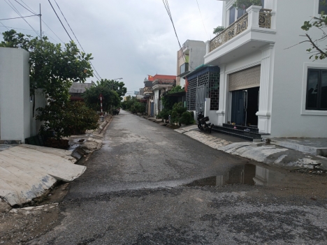 mặt đường hải thành  Dương kinh HP chỉ có 2,65  tỷ