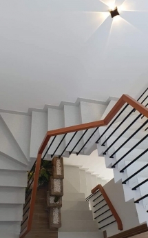 Nhà 80m2 x 2.5T kiệt Ô tô Tôn Đản mới xây nội thất xịn 3ty550tr