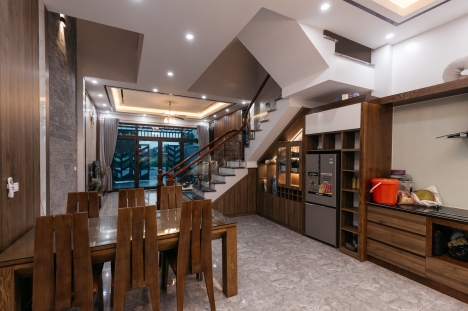 CHÍNH CHỦ BÁN NHÀ 4 TẦNG MỚI XÂY THÀNH PHỐ PHỦ LÝ - VỊ TRÍ ĐẸP