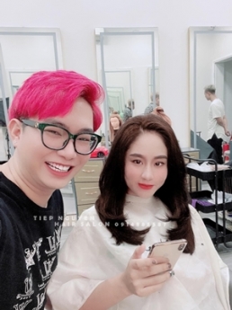 Xoăn ngắn hippie nhuộm nâu tây - Tiệp Nguyễn Hair