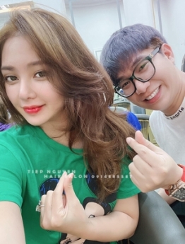 xoăn ngắn hippie, kết hợp nhuộm light khói - Tiệp Nguyễn Hair