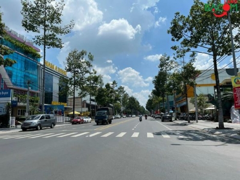 BÁN NHÀ RẺ NHẤT KHU VỰC D2D, 72M2 SHR THỔ CƯ, GẦN ĐƯỜNG D8 VÕ THỊ SÁU, THỐNG NHẤT BIÊN HOÀ CHỈ 4,8